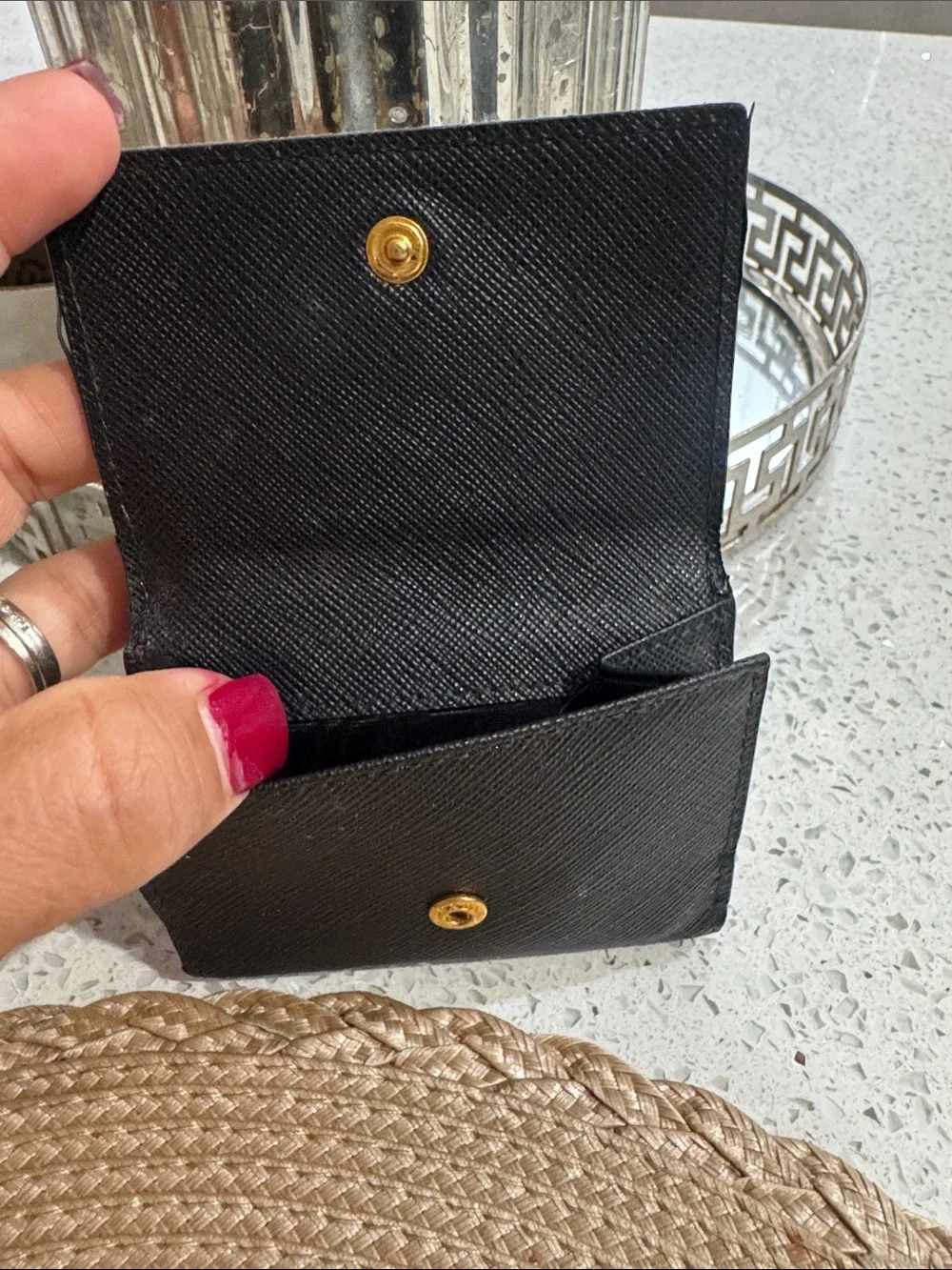 🖤Prada Saffiano Leather Tri-Fold Wallet Black Pink